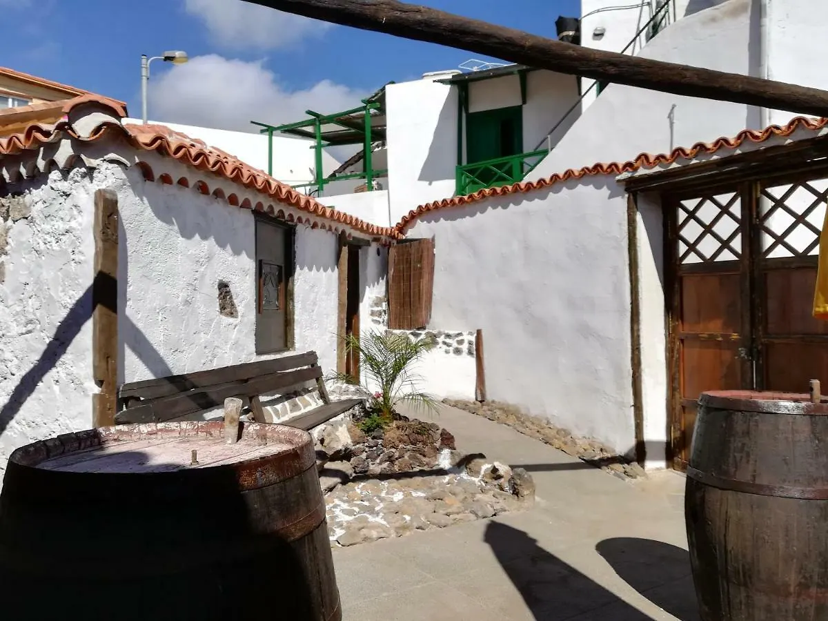 I Miti Viviendavacacional Hotel Chio  2*, Chio (Tenerife)